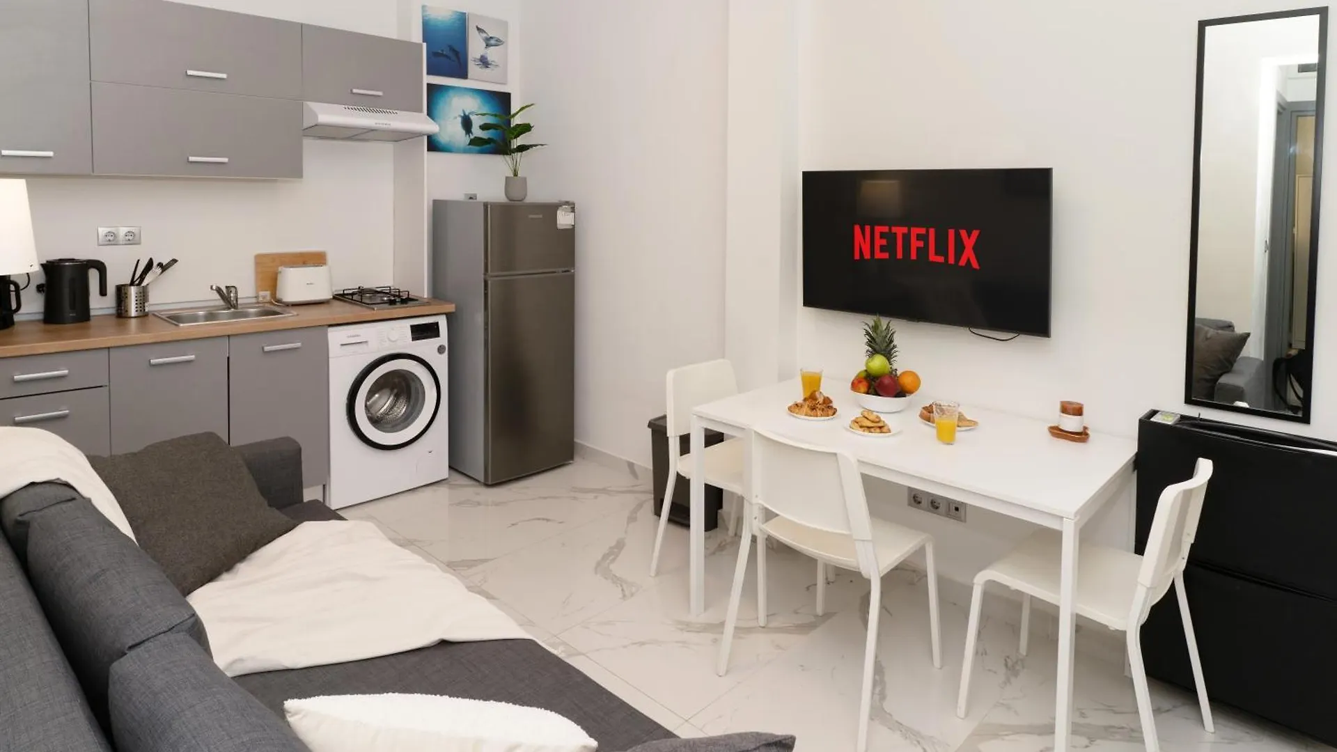 Central Thessaloniki Complex Apartment
